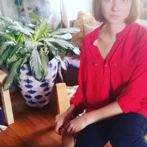 Fire red zip up xlg shirt